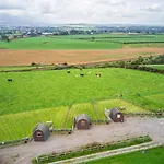 Glamping On A Working Farm Five Miles West Of 펜션 *